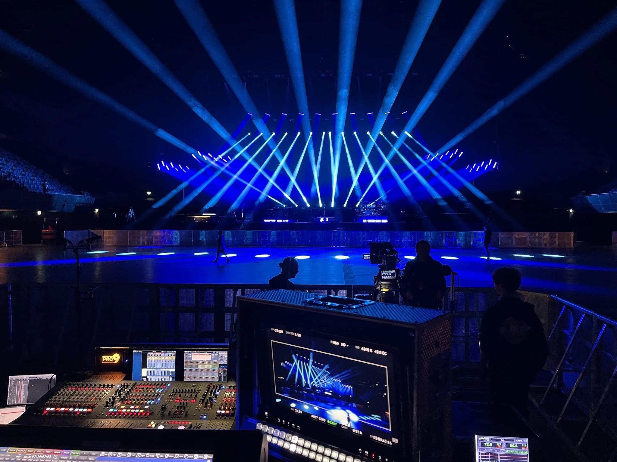 Show FOH, Midas PRO9 and camera monitor, Porcupine Tree Closure/Continuation Tour 2022.